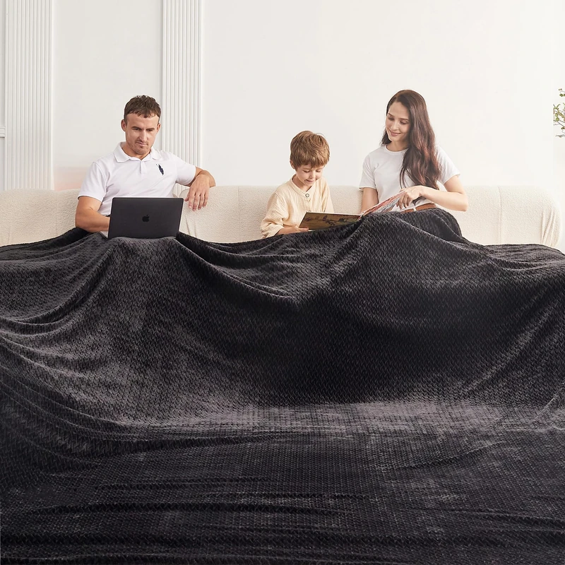Oversized King Fleece Blanket 120x138 Inches, Seamless Soft Cozy 3D Jacquard Flannel Blanket 10'x11.5' Extra Large for Bed, Sofa, Couch, Travel & Camping, California King Throw, Black Leaf