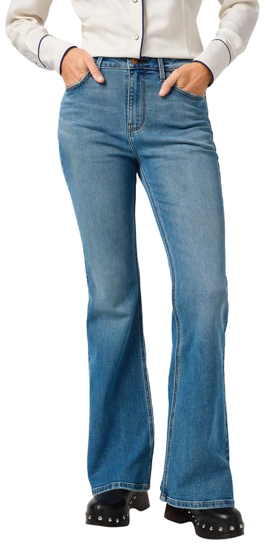 Wrangler Women's Fierce Flare Jeans, Sierra, 31W x 32L