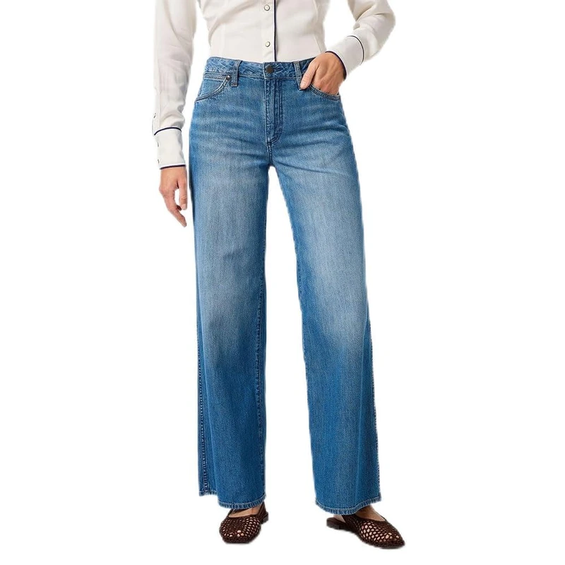Wrangler Women's World Wide Wide Leg Fit Jeans, Light Hand, 25W x 30L