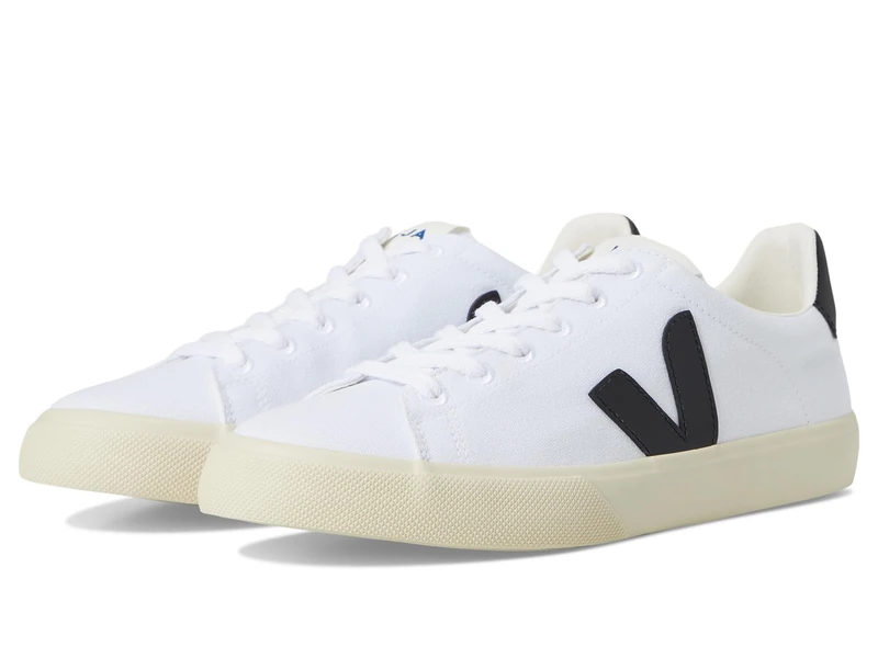 VEJA Campo Canvas Sneaker