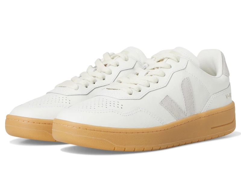 VEJA V-90 Sneaker