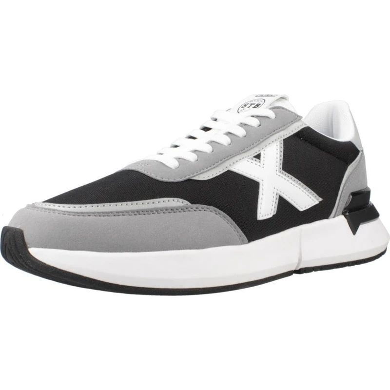 Munich Men's Versus 97 Sneaker, Black/White, 7 UK
