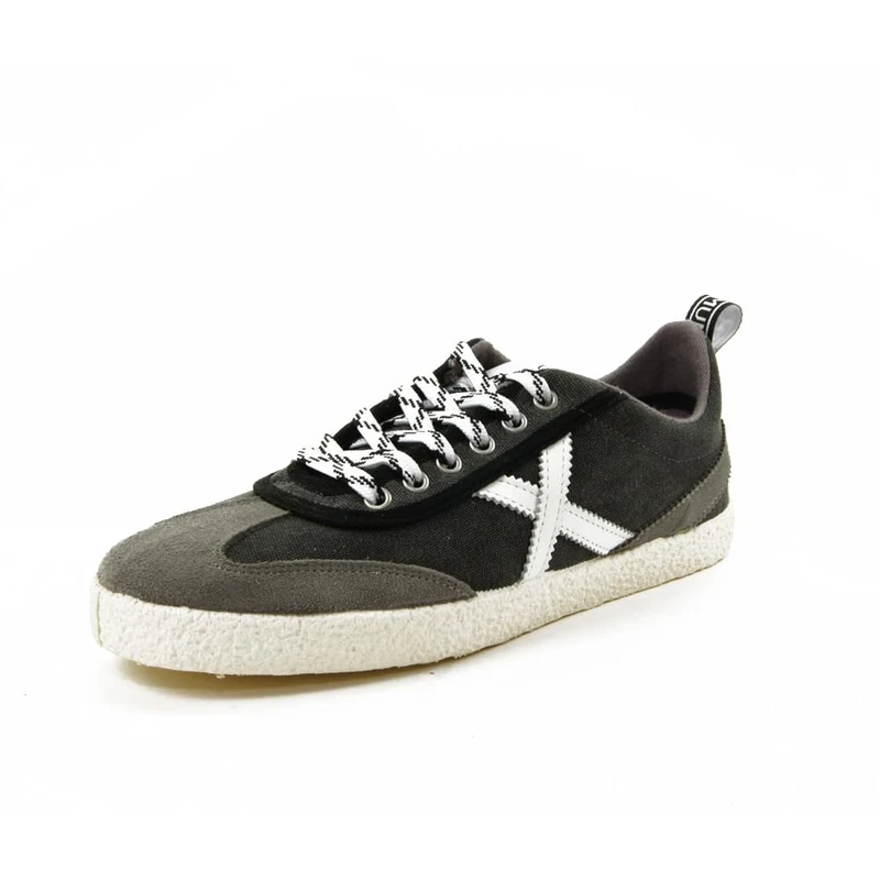 Munich Men's Volata 86 Sneaker, Black/White, 7 UK