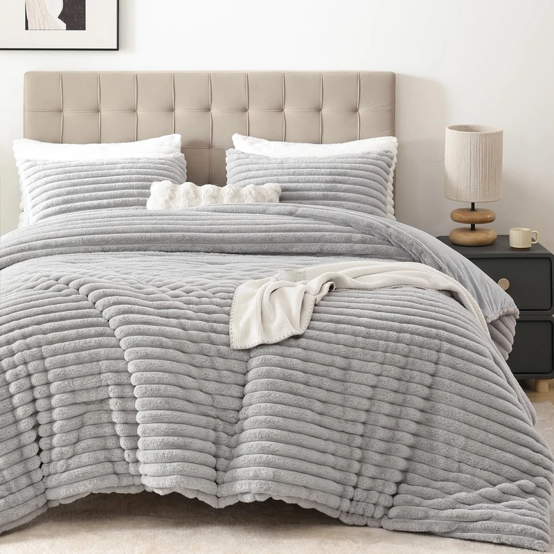 Smoofy Fluffy Full Size Comforter Sets 3 Pieces - Light Grey Fleece Fluffy Comforter Set, Luxury Fuzzy Full Bed Set, Soft Comforter Full Size All Season, Heavy Faux Fur Comforter with 2 Pillow Cases