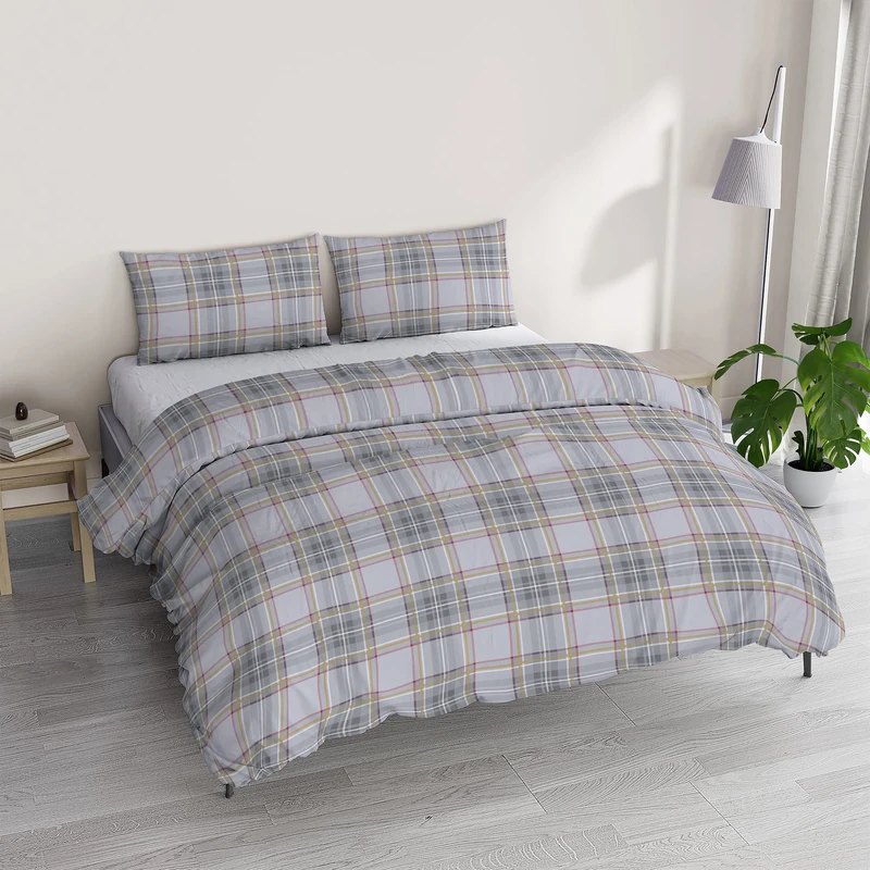 Italian Bed Linen Athena Duvet Cover Set with Printed Bag and Pillowcases, EDI Red/Yellow, Double