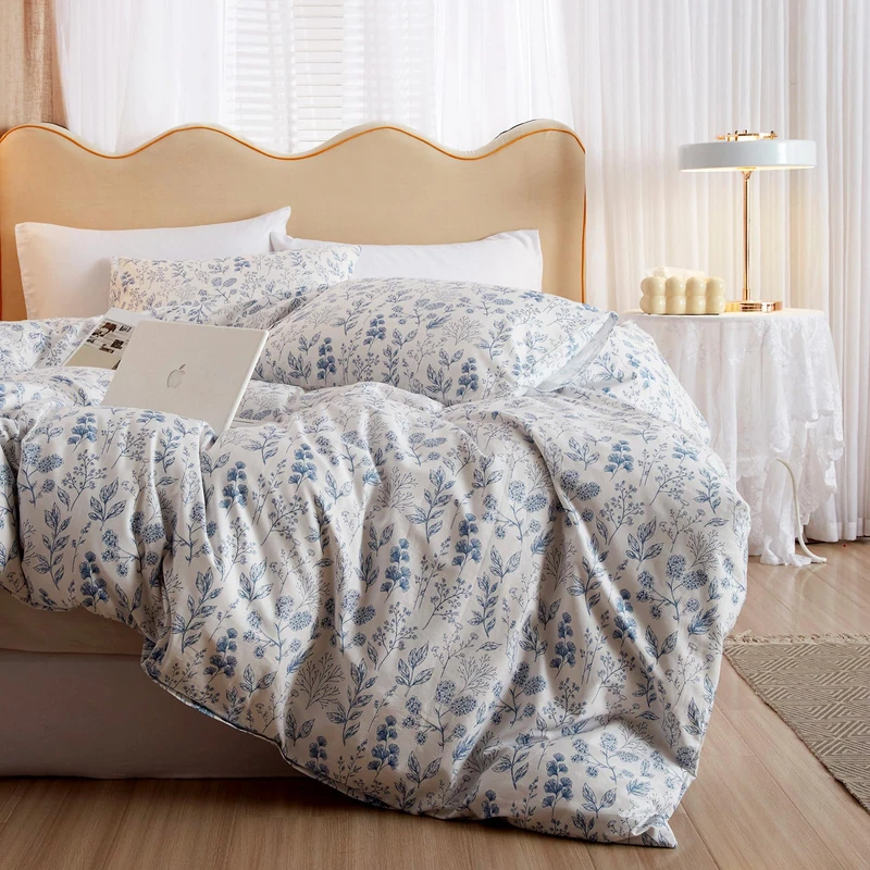 mixinni 3pcs Floral Comforter Set King Size, Botanical Blue Flowers Leaves on White Cute Bedding Comforter Sets for Women, 1 Soft Pastoral Style Comforter and 2 Pillowcases for All Seasons