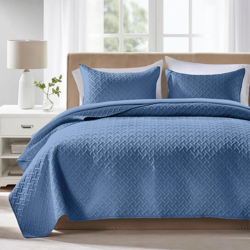 FLYMME Bluish Grey King Quilt Bedspreads, 3 Pieces Lightweight Bedding Sets with Pillow Shams, Microfiber Quilted Comforter Coverlet for All Season (1 Quilt, 2 Shams)