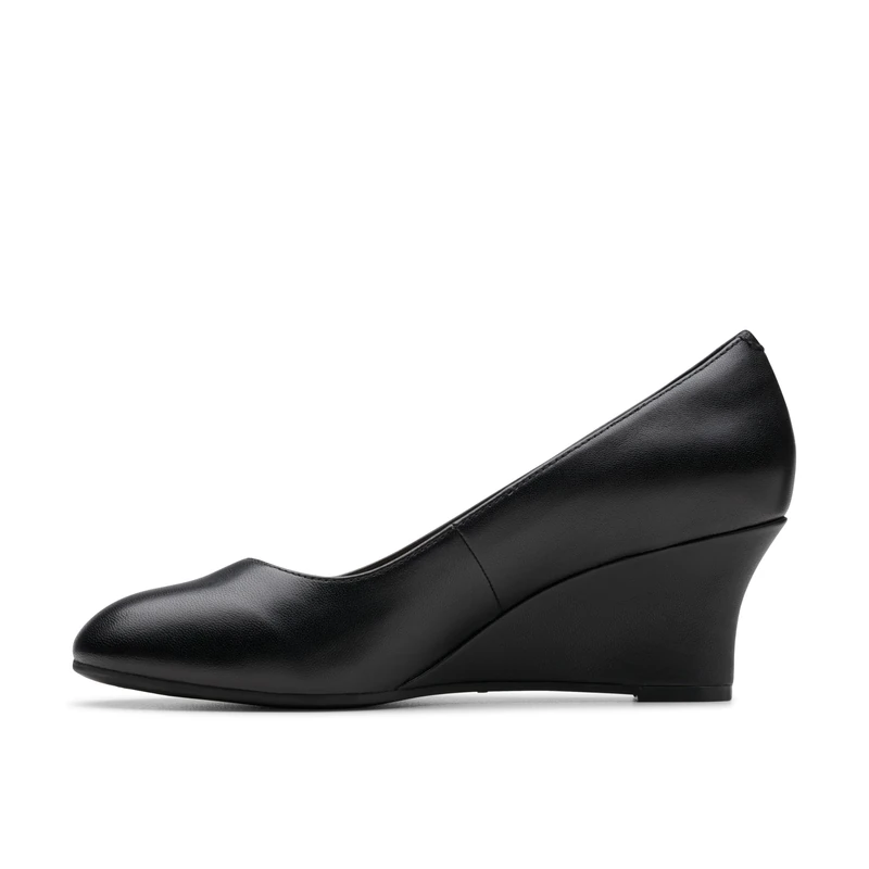 Clarks Premium Women's Olivette Pearl Pump, Black Leather, 4 UK