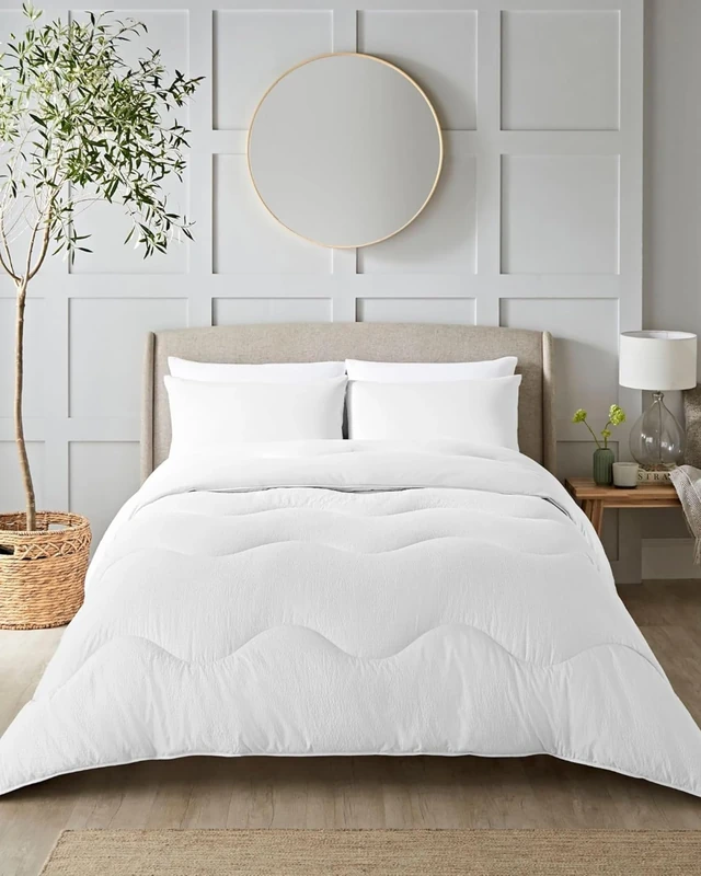 Night Lark Coverless Duvet and Pillowcase Set, Seersucker Collection – Coverless Duvet Double 4.5 Tog with Advanced Smartfil® Fibre, Machine Washable, Hypoallergenic – Polar White, Double Bed Size