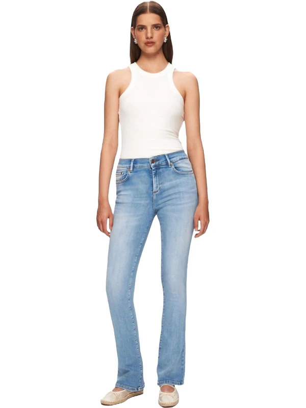 LTB Jeans Women's Fallon 400 Bootcut Mid Rise Basic 5-Pocket Light Wash Blue Cotton Blend Size W25L32, Blue, 25W x 32L