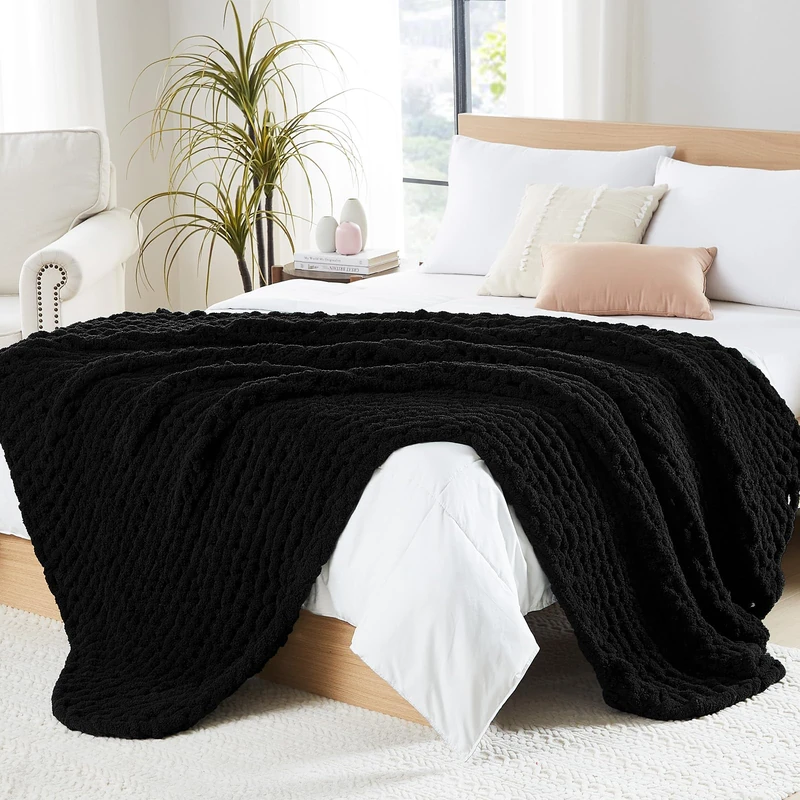 L'AGRATY Chunky Knit Throw Blanket for Couch, 80'' x 90'' Knit Throw, Black