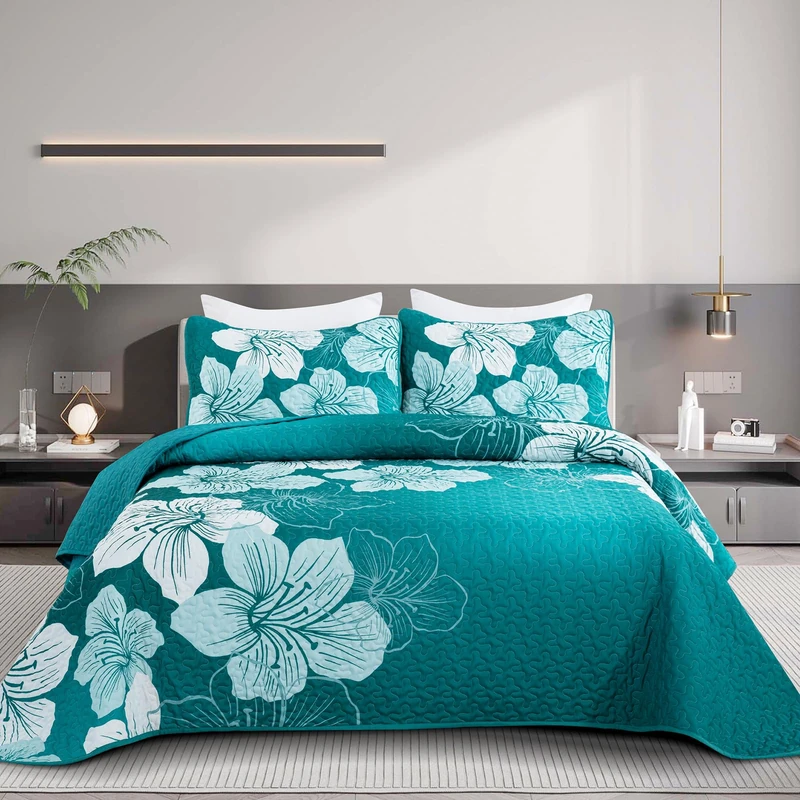 DJY 3 Pieces Quilt Set California King Gradient Green Floral Pattern Quilt Coverlet Set Gorgeous Boho Bedspread with 2 Pillow Cases Cozy Botanical Bedding Quilt Set for All Season 106"x 96"