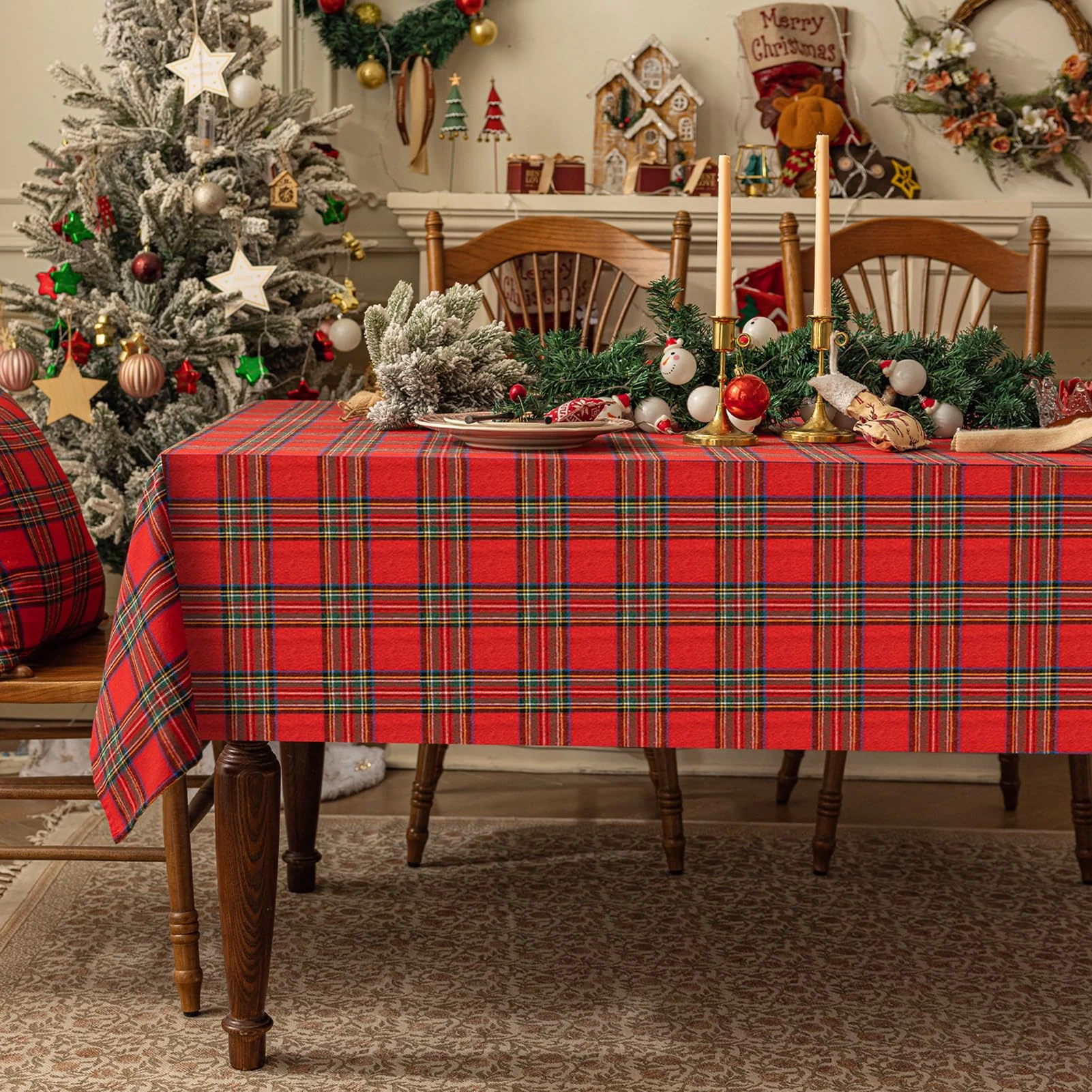 Softalker Christmas Tablecloth Square 140x140 cm Red Tartan Xmas Table Cloth Wipeable Tablecloths New Year Dining Small Table Cover for Autumn Outdoor Coffee Party Buffet Tabletop Decoration
