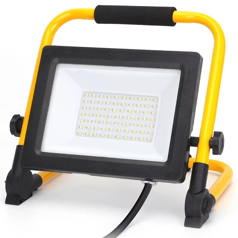 Portable LED Spotlight 50W 4500lm 6500K IP65, Ideal for Lighting Outdoors and Events with high Strength and Light Efficiency.