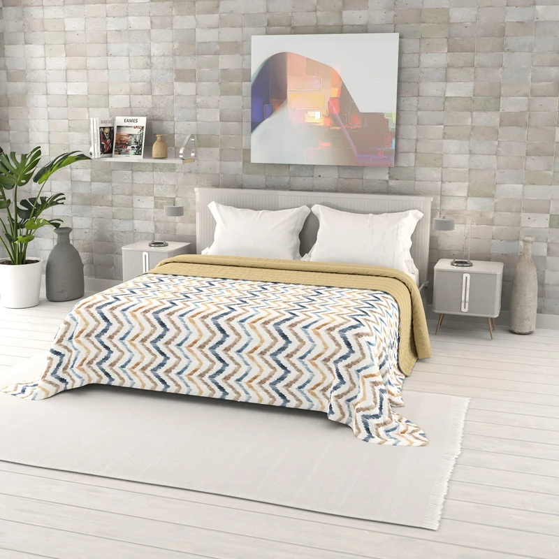 Italian Bed Linen Fantasy Printed Summer Quilt, Polyester Filling, Hippy, 260 x 270 cm