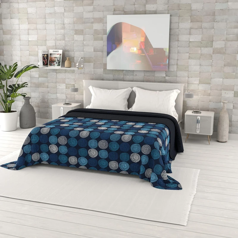 Italian Bed Linen Fantasy Printed Summer Quilt, Polyester Filling, Ipnotic, 260 x 270 cm