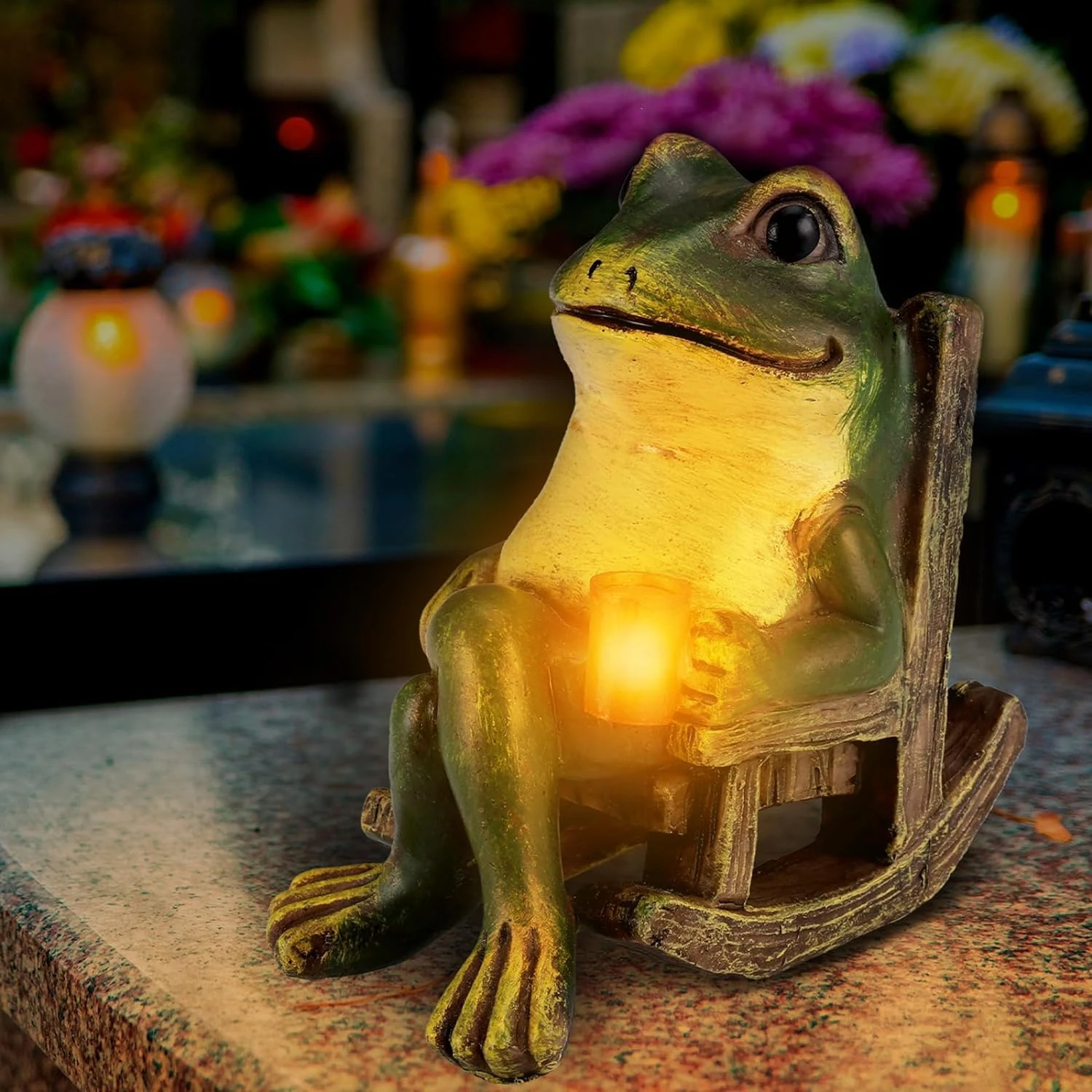 APOMOONS Solar Frog Garden Ornaments Outdoor, Home Decor Garden Frogs Figurine with Waterproof Led Lights Decorations for Patio Balcony Yard Unique Housewarming Gifts for Patio,Yard,Lawn Ornament