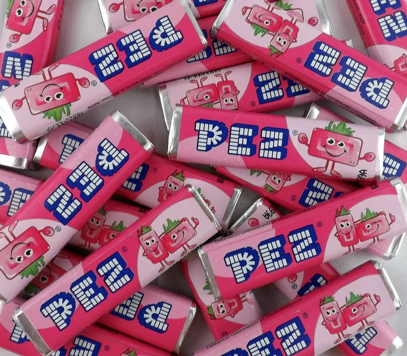 Pez Candy Refills - 20 x 8.5g packs - Fruit,fizzy,sour,Kola & exotic fruits Flavoured Brick Sweet - Mixed Packs (20 X RASPBERRY)