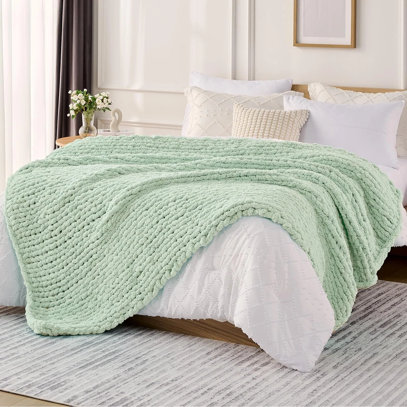 L'AGRATY Chunky Knit Blanket Throw: 60''x80'' Chenille Chunky Knitted Throw Blanket for Bed Couch - Handmade Thick Big Cable Knit Blanket - Large Crochet Rope Blanket for Home Decor(Milky Green)