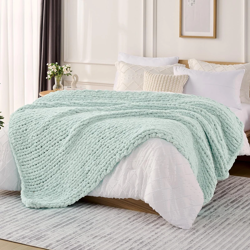 L'AGRATY Chunky Knit Blanket Throw: 60''x80'' Chenille Chunky Knitted Throw Blankets for Bed Couch - Handmade Thick Big Cable Knit Blanket - Large Crochet Rope Blankets for Home Decor(Mint Green)