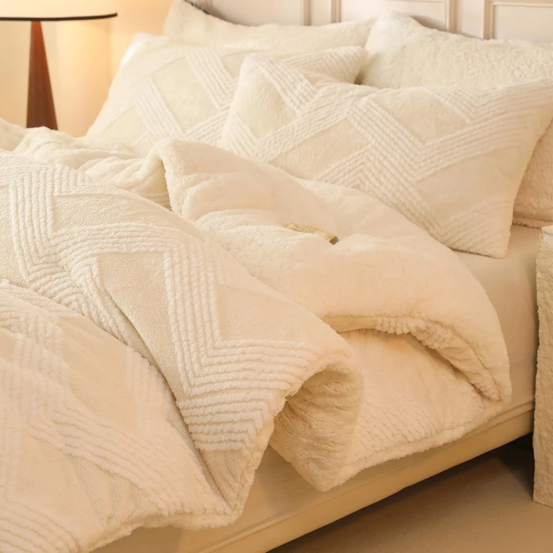 tohrisa Tufted Boho Comforter Set Queen - White Fluffy Sherpa Bedding Set, Soft Fuzzy Jacquard Quilt Set, 3 Pieces Cozy Bed Set Warm Comforter for Winter(90"X90")