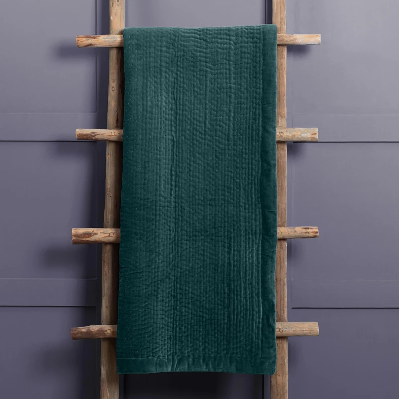 Voyage Maison Haze Throw – Velvet Hand-Quilted Designer Soft Luxury (Ocean - 140X220cm)