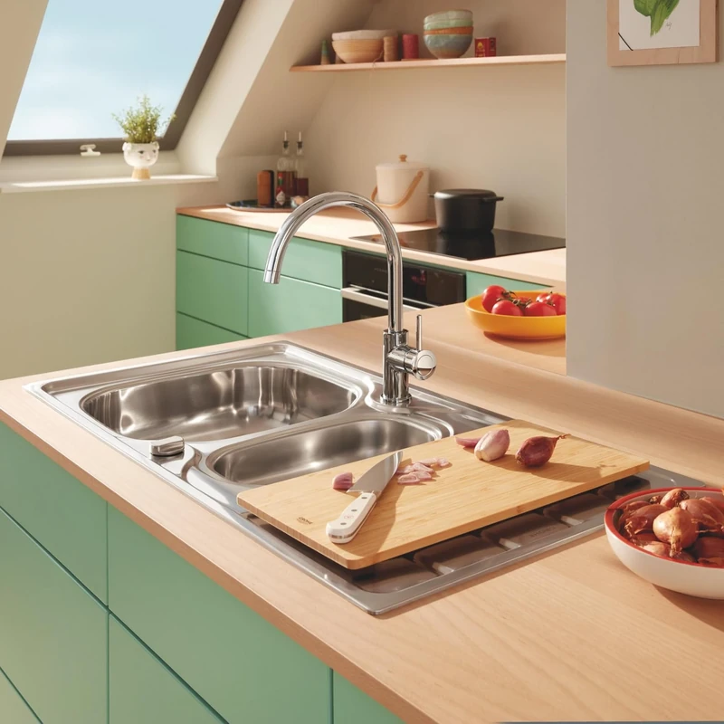 GROHE Kitchen Set of Start Tap & K200 Sink & Chopping Board – (Stainless Steel Sink 1.5 Bowl with Drainer 96.5x50cm, Chrome Kitchen Tap High C-Spout Size 332mm Tails 3/8", Oak Cutting Board 45x24cm)