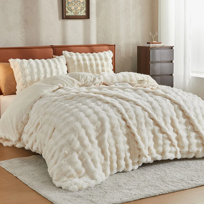JELLYMONI - Fluffy White Duvet Cover Set Queen Size, Luxury Soft Faux Rabbit Fur Duvet Cover 3 Pieces, Cozy Long Fluffy Bedding Set with