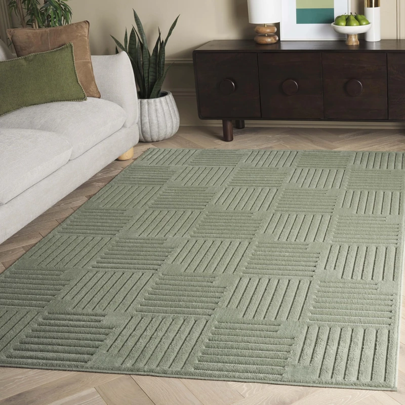 SAFAVIEH Selena Collection Modern Rug for Living Room Dining Room Bedroom Short Pile Green 4ft x 72in - Image 1