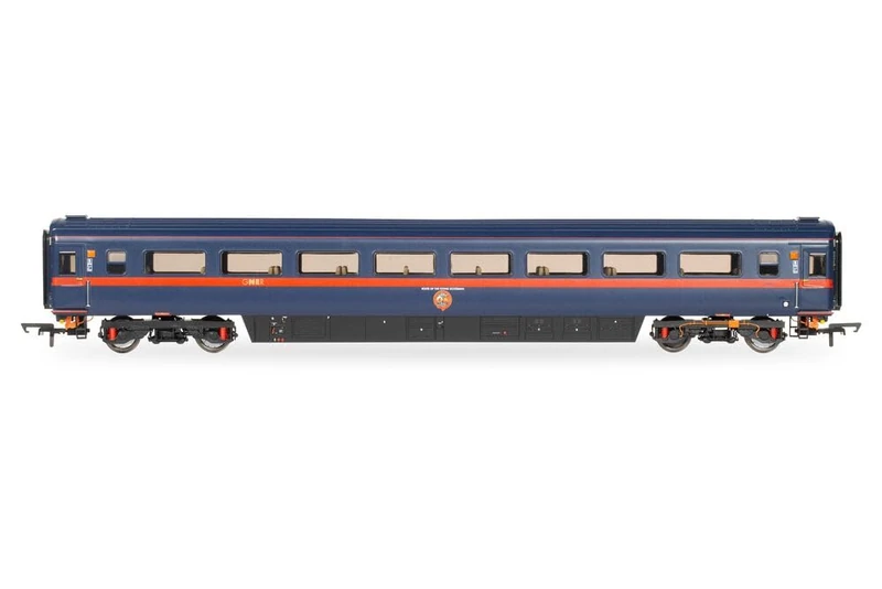 Hornby Coach Car - R40435 GNER, Mk3 Trailer Standard (TS), 42065 – Era 9 Train Toy, 00 Gauge Carriage for Train Set, Rolling Stock Models for Adults - 1:76 Scale Model Gift