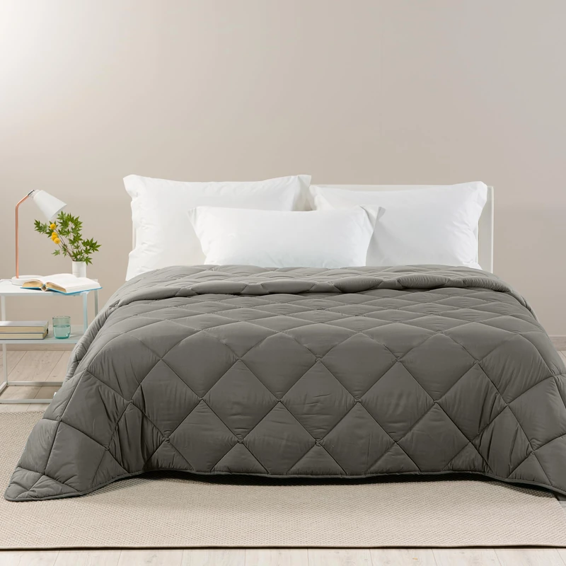 Caleffi - Double Winter Quilt 260 x 265 cm in Microfibre, Soft Winter Double Duvet, Washable Resistant Padded Duvet, Hypoallergenic Quilted Blanket, Made in Italy