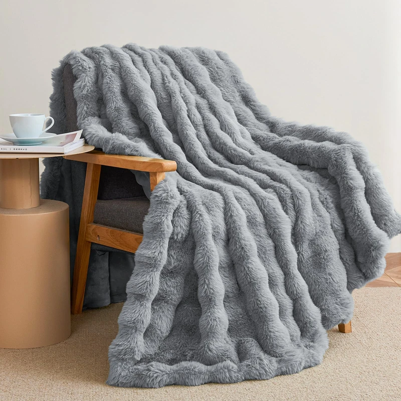 Admitrack Faux Rabbit Fur Throw Blanket for Couch, Fluffy Warm Plush Thick Bubble Blanket for Bed Sofa Living Room, Soft Cozy Furry Blanket, 50x60 inches, Gray