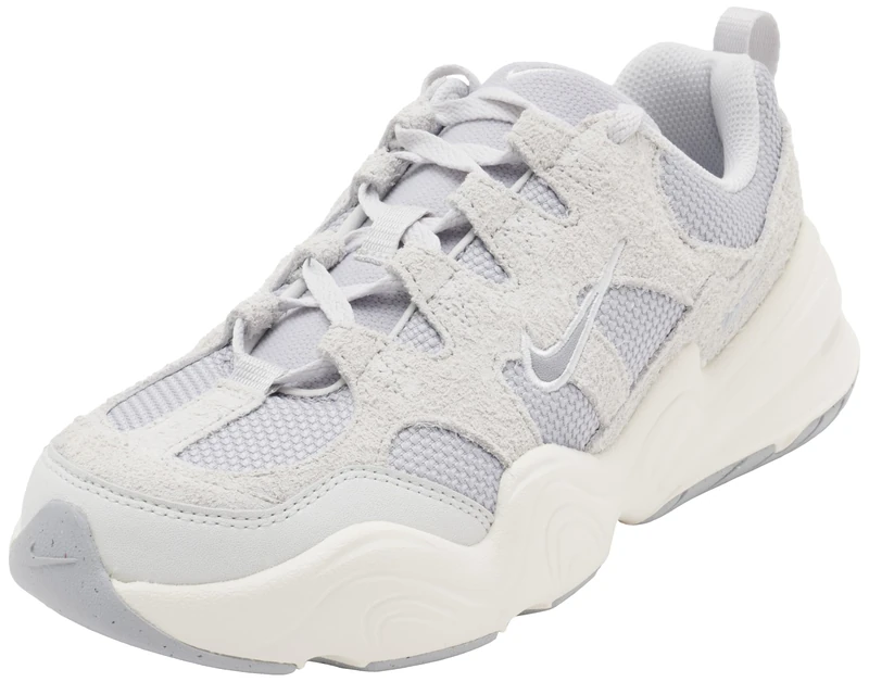 Nike Women's W TECH Hera Sneaker, Photon Dust Wolf Grey Sail White, 7 UK
