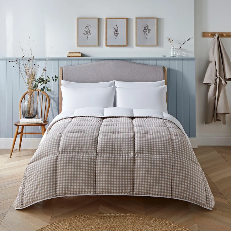 Night Lark - Coverless Duvet - Gingham Collection - Luxury Bedding - Hypoallergenic - Machine Washable (Warm Sand, 4.5 Tog - Single.)
