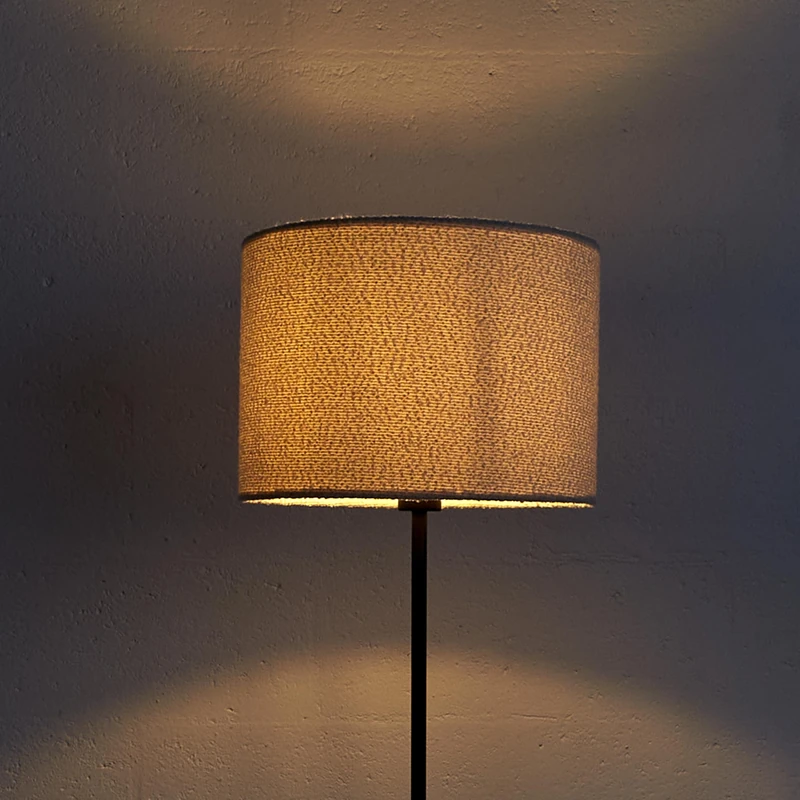 HOME DECO FACTORY, LA0084 Floor Lamp with Bouclette Lampshade M1 Modern and Elegant Design, Ideal for Living Room or Bedroom, Size M, Black/White