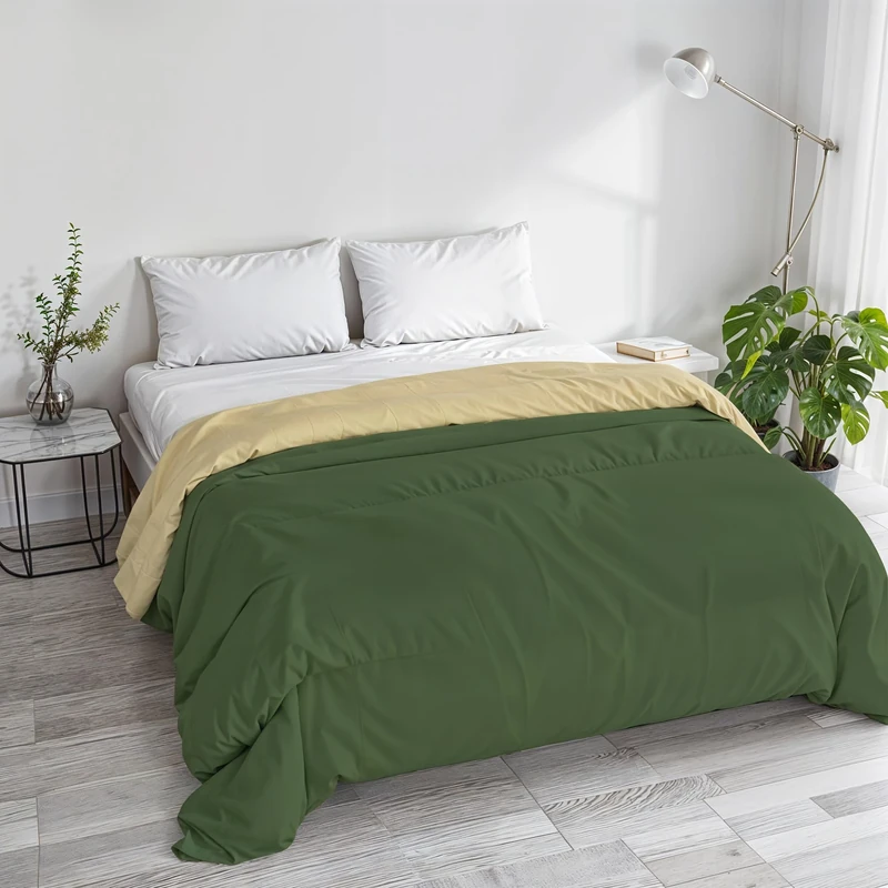 Italian Bed Linen Basic Winter Quilt Plain Dark Green/Cream Double 250 x 245 cm