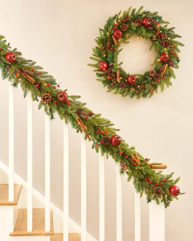 Pre-Lit Apple and Cinnamon Stick Garland
