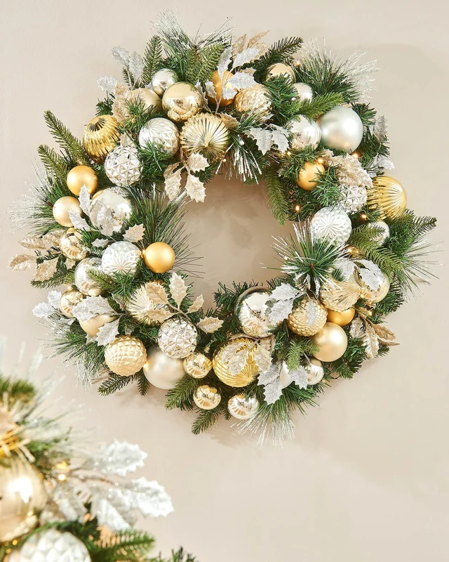 Pre-Lit Decorated Wreath, Silver/Champagne/Gold