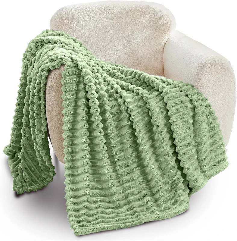 GC GAVENO CAVAILIA Fleece Throw Blanket | Soft Fluffy Throws For Sofas, Bed, Settee, Couch | Extra Warm Large Blanket Throw | Easycare, Anti Allergic | Double 150x200 Cm | Green