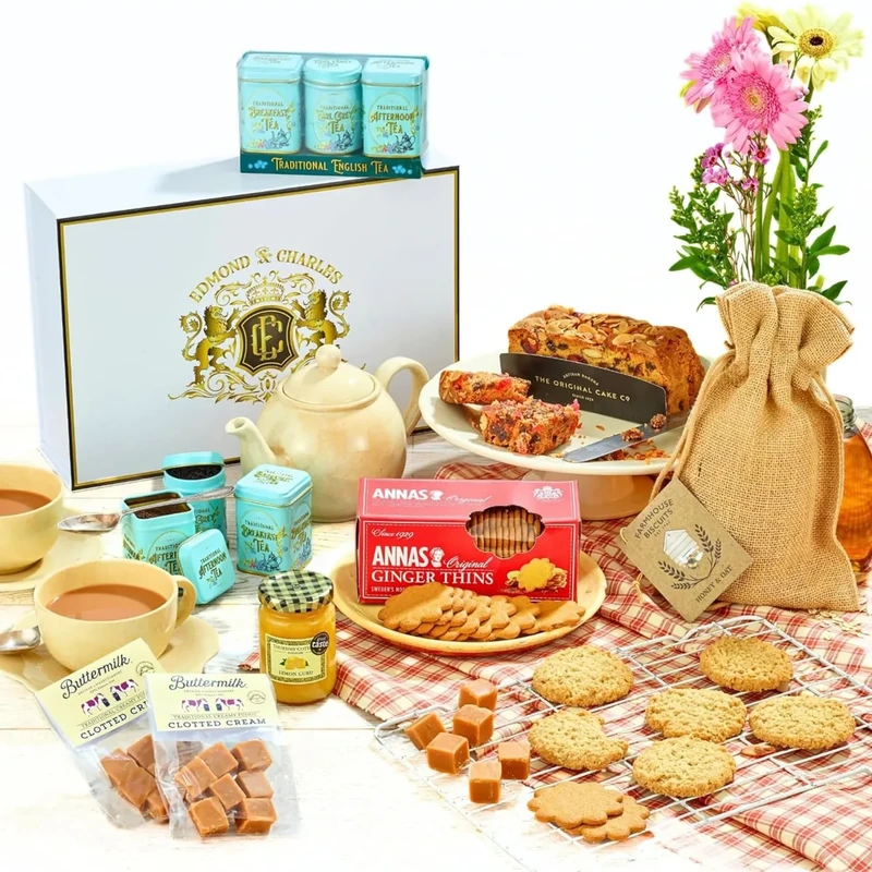 Edmond & Charles Luxury Afternoon Tea Hamper for 2 | Gift Box with Teas, Clotted Cream Fudge, Lemon Curd, Gourmet Biscuits & Fruit Cake | Set of Artisinal Birthday Treats | Hampers Presents for Women