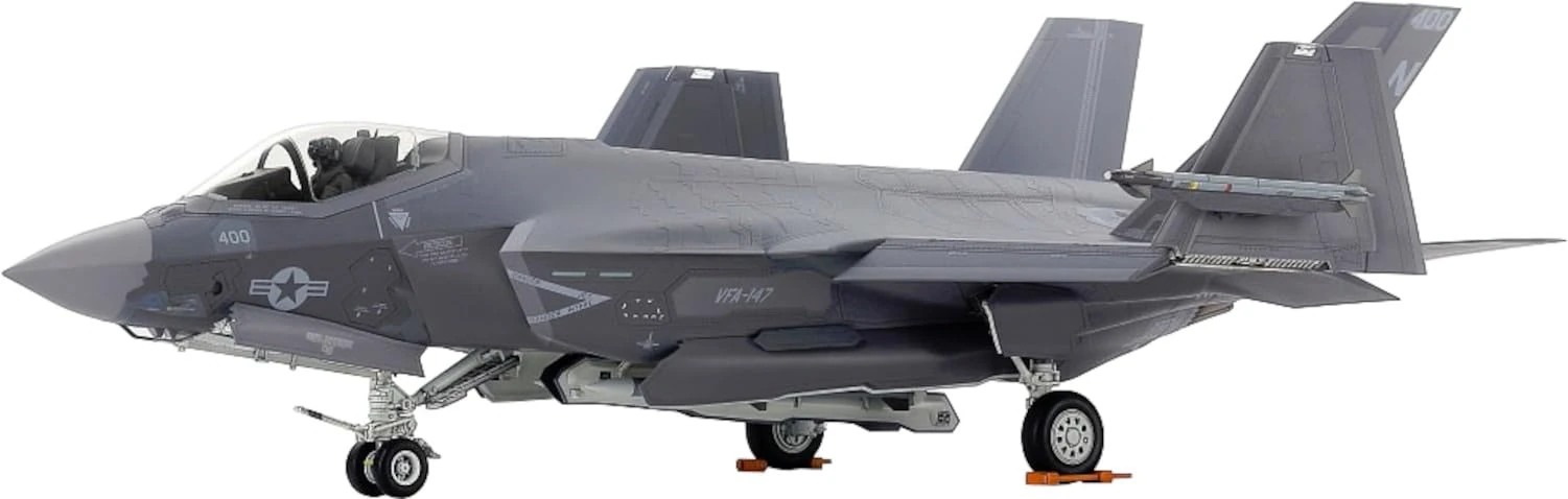 Tamiya 1:48 US F-35C Lightning II - Realistic, Plastic Model Kit, Crafts, Assembly, Jet Kit, Adult, Unisex, Large (48.2 cm x 10.2 cm x 49.4 cm), Not Foldable
