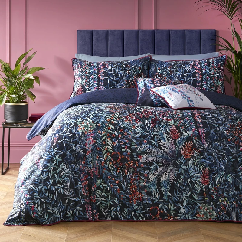 Soiree - Blue Tropical Leaf & Fern Duvet Cover - Super King Bedding Size (260 x 220cm) - Reversible Designs - 100% Cotton - 2x Pillowcases Included - Luxury Bedding - Navy Bedding with Floral & Leaves