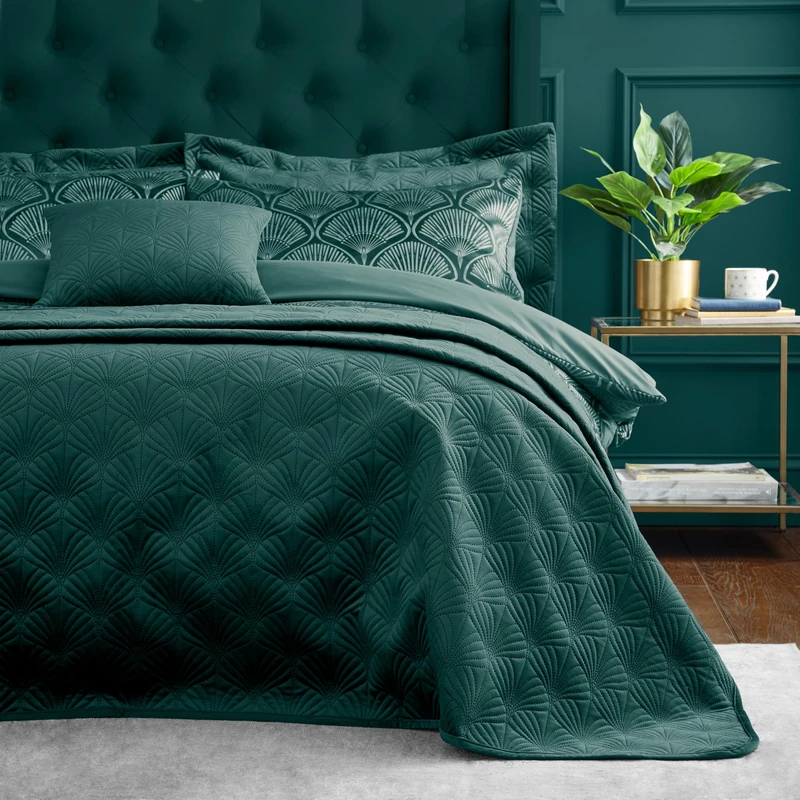 Catherine Lansfield Art Deco Pearl Quilted 220x230cm Quilted Bedspread Teal Green
