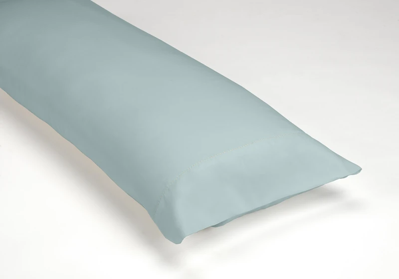 Funda de almohada de algodón orgánico color hielo. Acabado en vainica. - Image 1