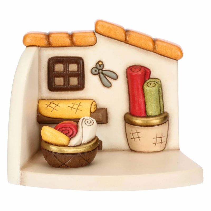 THUN - Workshop of the seamstress with baskets of ceramic fabrics, 15.5 x 11 cm, height 12 cm, Classic Nativity collection