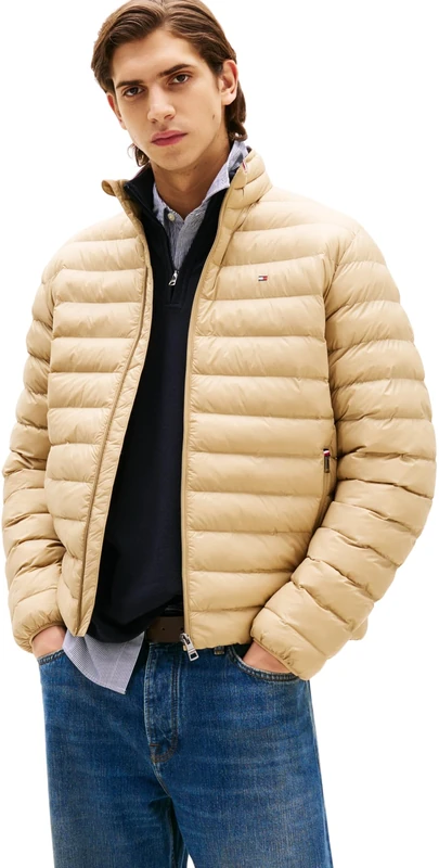 Tommy Hilfiger Men’s Recycled Relaxed Fit Packaway Quilted Jacket, Brown (Camel), XS