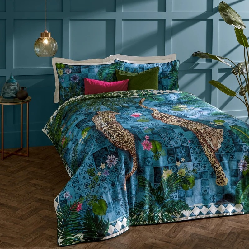 Paoletti Majorelle Duvet Cover Set – Reversible Moroccan Botanical Leopard Piped Edge Luxury Bedding (Azure Blue – King)