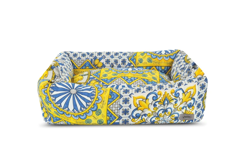 Record - Sorrento Dog and Cat Bed in Polycotton. Padded pet bed with Cheerful design. Rectangular cushion for dogs and cats | M - 70 x 50 x 20 cm - Image 1