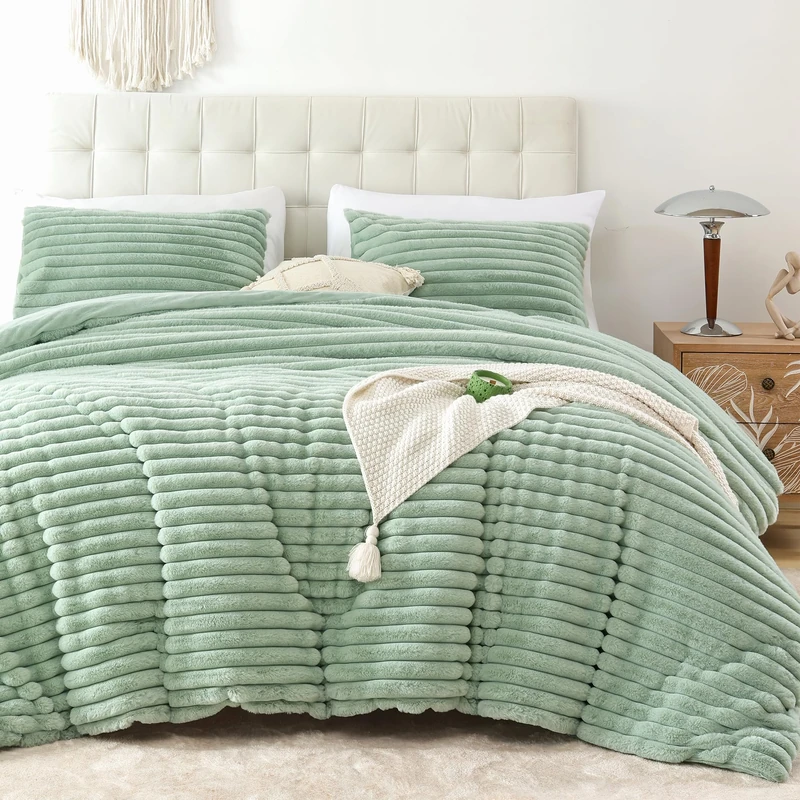 Smoofy Fluffy Twin Comforter Sets 2 Pieces - Sage Green Fleece Fluffy Comforter Set, Luxury Fuzzy Twin Bedding Set, Soft Twin Size Comforter All Season, Heavy Faux Fur Comforter with Pillow Cases