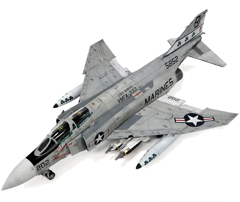 Academy 492356-1/48 F-4J Phantom II, VMFA-333 Fighting Shamrocks - 1:48 Scale